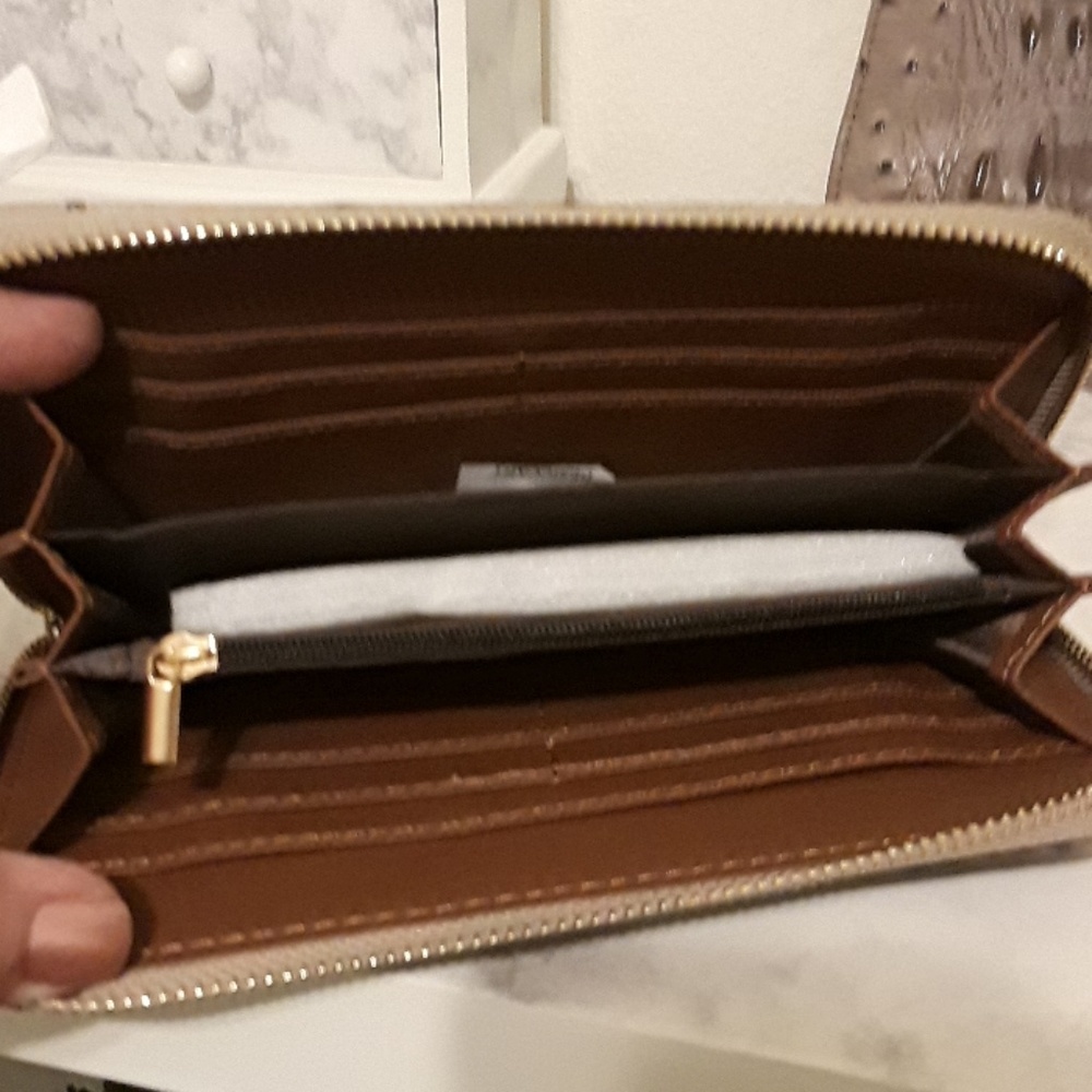 Handbag - Picture 2 of 4